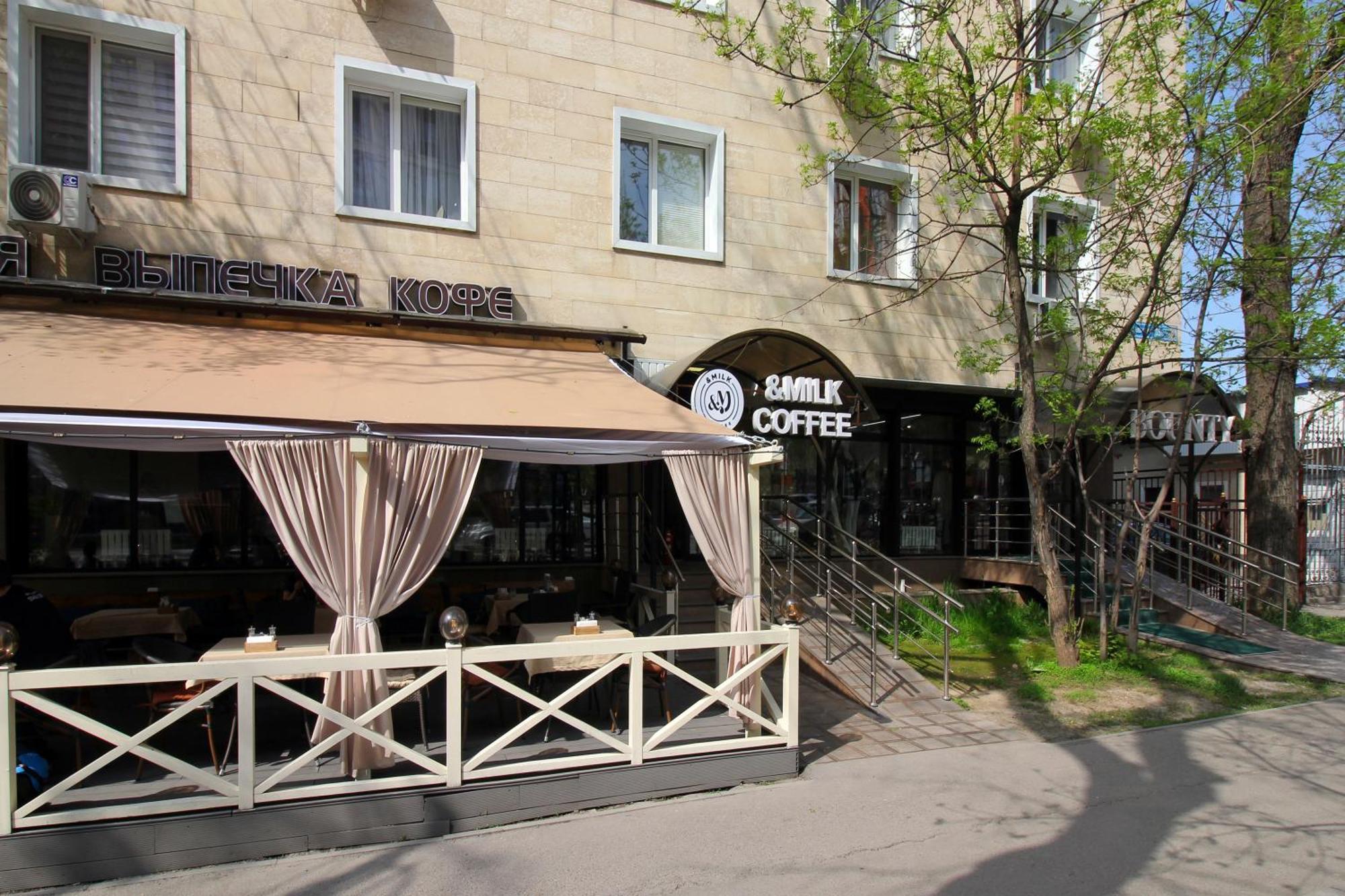Almaty Cozy Apart Hotel Exterior foto